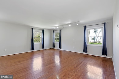 2624 Felter Ln, Bowie, MD 20715 - photo 3