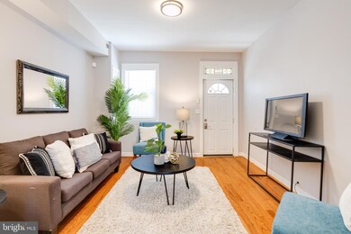 528 Holtzmans Ct, Baltimore, MD 21231 - photo 5