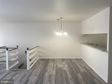 427 Wendover Dr, Norristown, PA 19403 - photo 5