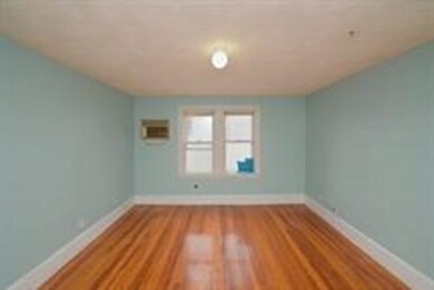 86 Kenmere Rd unit 1, Medford, MA 02155 - photo 6