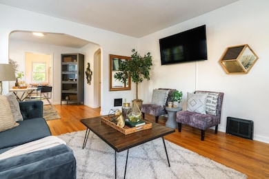 221 Deland Ave, Columbus, OH 43214 - photo 6