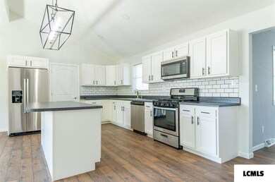 1228 Rutledge Dr, Lincoln, IL 62656 - photo 5