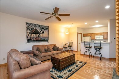 10 Stoney Falls Loop unit 4-103, Burnsville, NC 28714 - photo 2