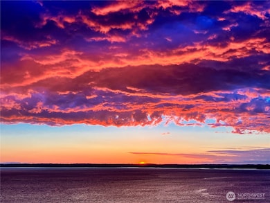 415 N State St, Bellingham, WA 98225 - photo 2