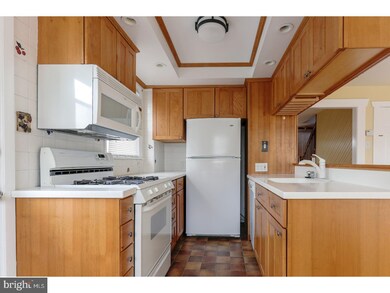 1205 Roosevelt Dr, Havertown, PA 19083 - photo 4