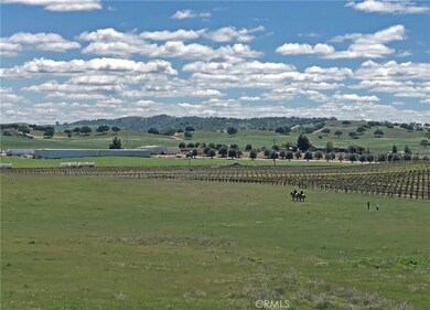 550 Hanson Rd, Paso Robles, CA 93446 - photo 3