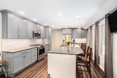 Kitchen-Island seating