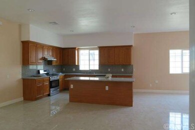 Kitchen area, with Island for added cooking space.