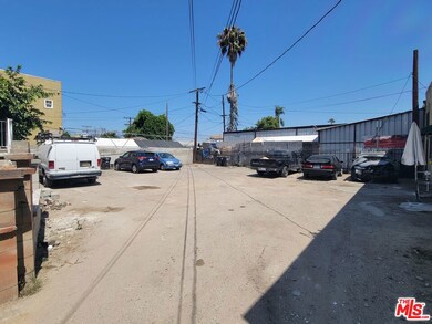 309 W 50th St, Los Angeles, CA 90037 - photo 5