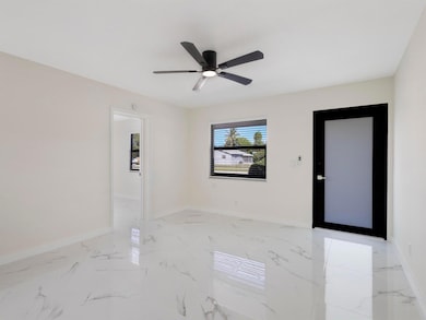 992 Mohican Blvd, Jupiter, FL 33458 - photo 4