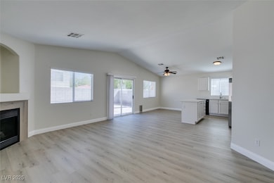 1042 Clover Tip Ct, Las Vegas, NV 89123 - photo 4