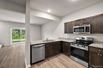 28280 Delano Dr, New Baltimore, MI 48051 - photo 7