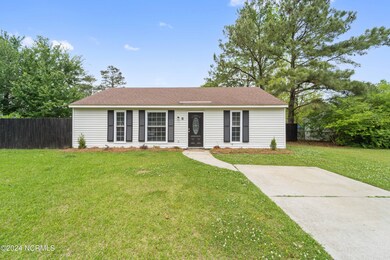 8 Lakewood Ct, Jacksonville, NC 28546 - photo 2