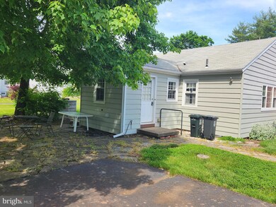 40 N 9th St, Quakertown, PA 18951 - photo 3