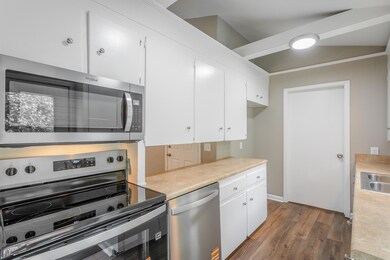 42 Hall Dr, La Fayette, GA 30728 - photo 2