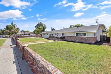 2-web-or-mls-D50A1543