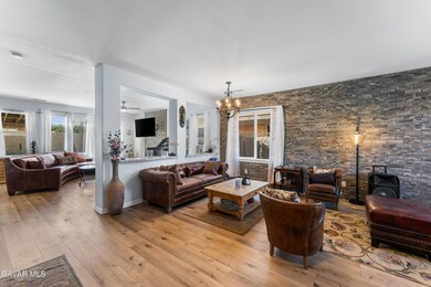 3042 San Luis Dr, Lancaster, CA 93535 - photo 2