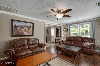05_ERaceStreet_611_Living01