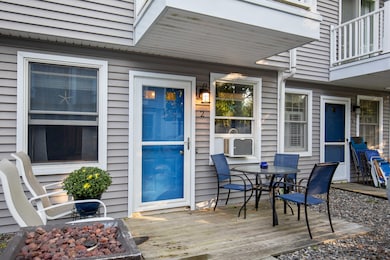 15 Francis St _2_ OOB_029