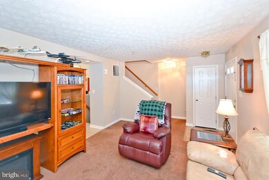 2708 Mapleview Ct, Odenton, MD 21113 - photo 5