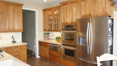 Kitchen - Fully-equipped, Viking cooktop, Asko dis
