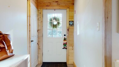 3-web-or-mls-19-Jack-Hall-Rd-12212022_09