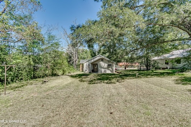 569 Simpson Highway 149, Magee, MS 39111 - photo 4
