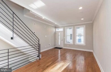 2226 Wilder St, Philadelphia, PA 19146 - photo 3