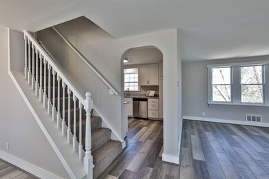 005-Foyer-image-2