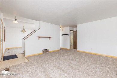 07-Living Room 20240325-DW-4916