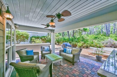 Back Porch and Grilling area(1)