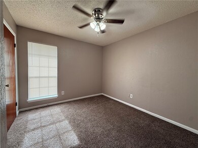 5018 Wingfoot Ln unit A, Corpus Christi, TX 78413 - photo 5