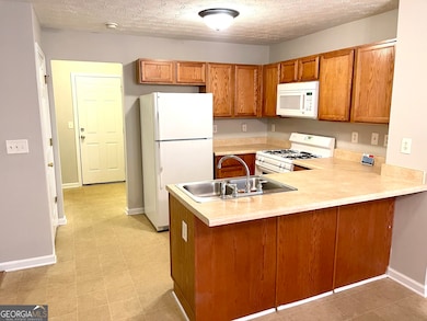 1130 Dunaway Dr, McDonough, GA 30253 - photo 4