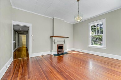 406 Lawsonville Ave, Reidsville, NC 27320 - photo 6