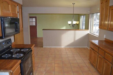Kitchen/Dining