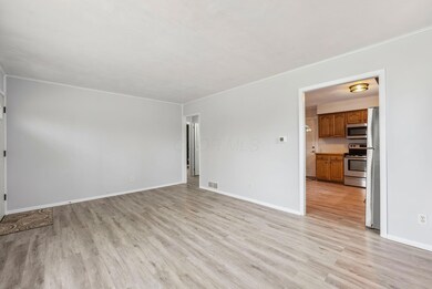 living room heading into kitchen