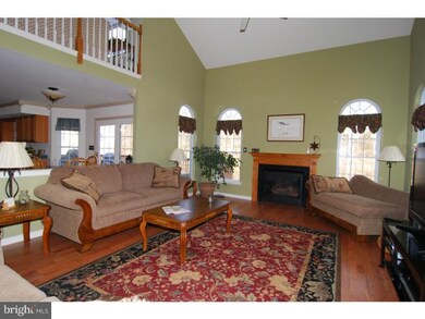 13 Nancy Cir, Reading, PA 19606 - photo 2