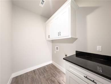 9 Langholm Cir, Bella Vista, AR 72715 - photo 5