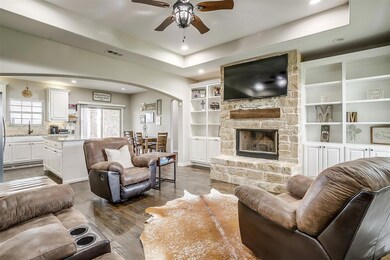 3420 Chinaberry Ln, Joshua, TX 76058 - photo 6