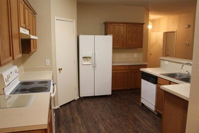 3300 Bent Creek Dr, Denton, TX 76210 - photo 2