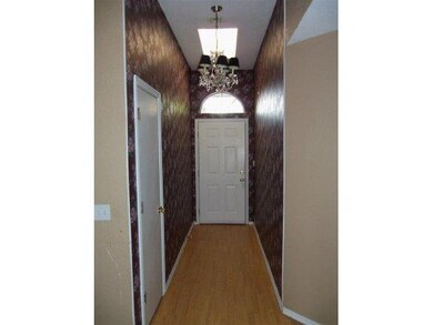 524 Goshawk Dr, Norman, OK 73072 - photo 2