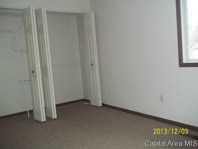 333 Westport Rd, Galesburg, IL 61401 - photo 7