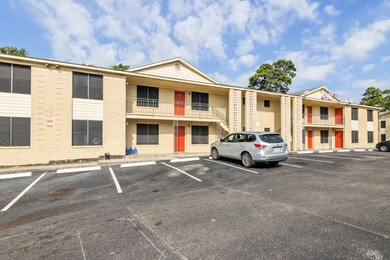 3641 N Macgregor Way unit 31, Houston, TX 77004 - photo 2