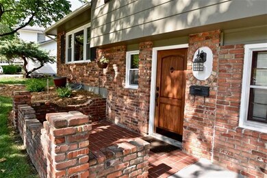 Beautiful Courtyard Entry
