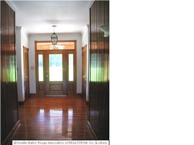 Beautiful foyer entrance