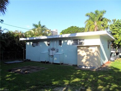 Delmar back of duplex