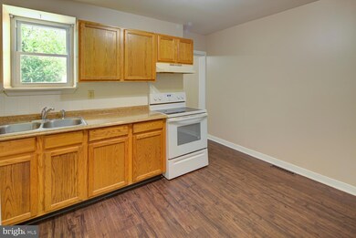 616 Clark St, New Castle, DE 19720 - photo 5