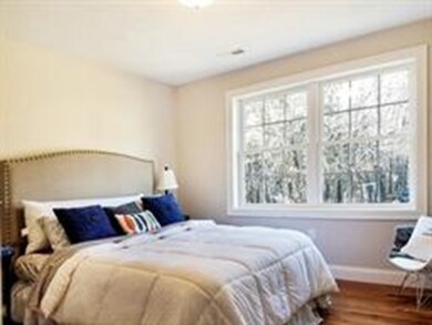 14 Balmoral St, Worcester, MA 01602 - photo 5