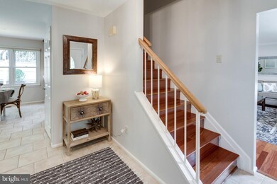 3026 Steven Martin Dr, Fairfax, VA 22031 - photo 7