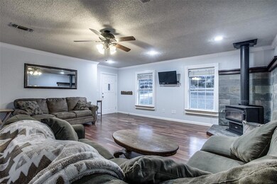 1184 Eagles Way, Springtown, TX 76082 - photo 3